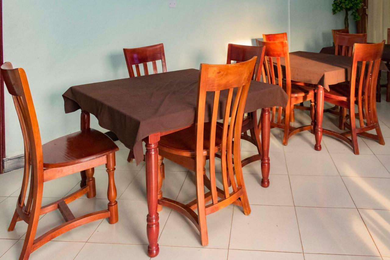 Relief Motel Fort Portal المظهر الخارجي الصورة