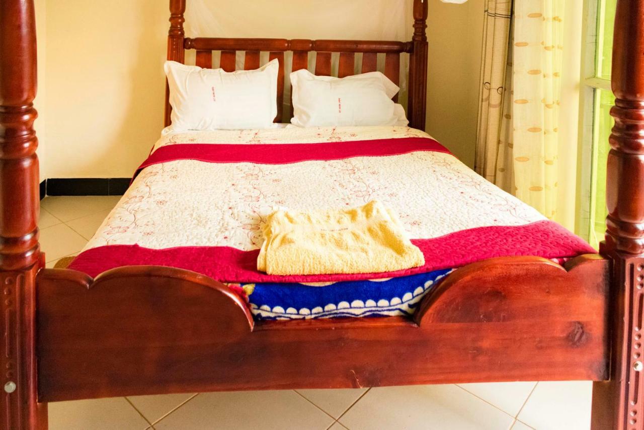 Relief Motel Fort Portal المظهر الخارجي الصورة