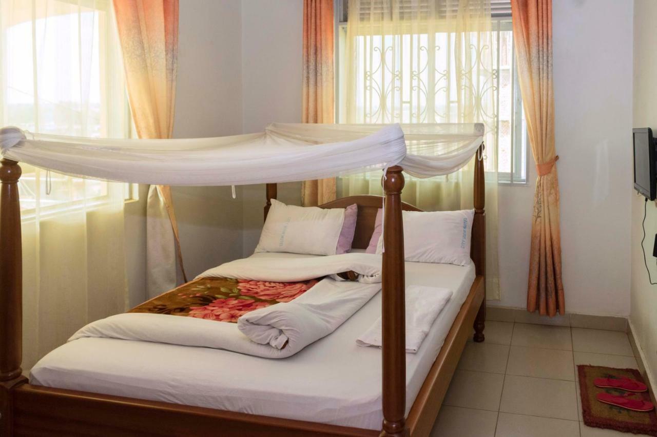 Relief Motel Fort Portal المظهر الخارجي الصورة